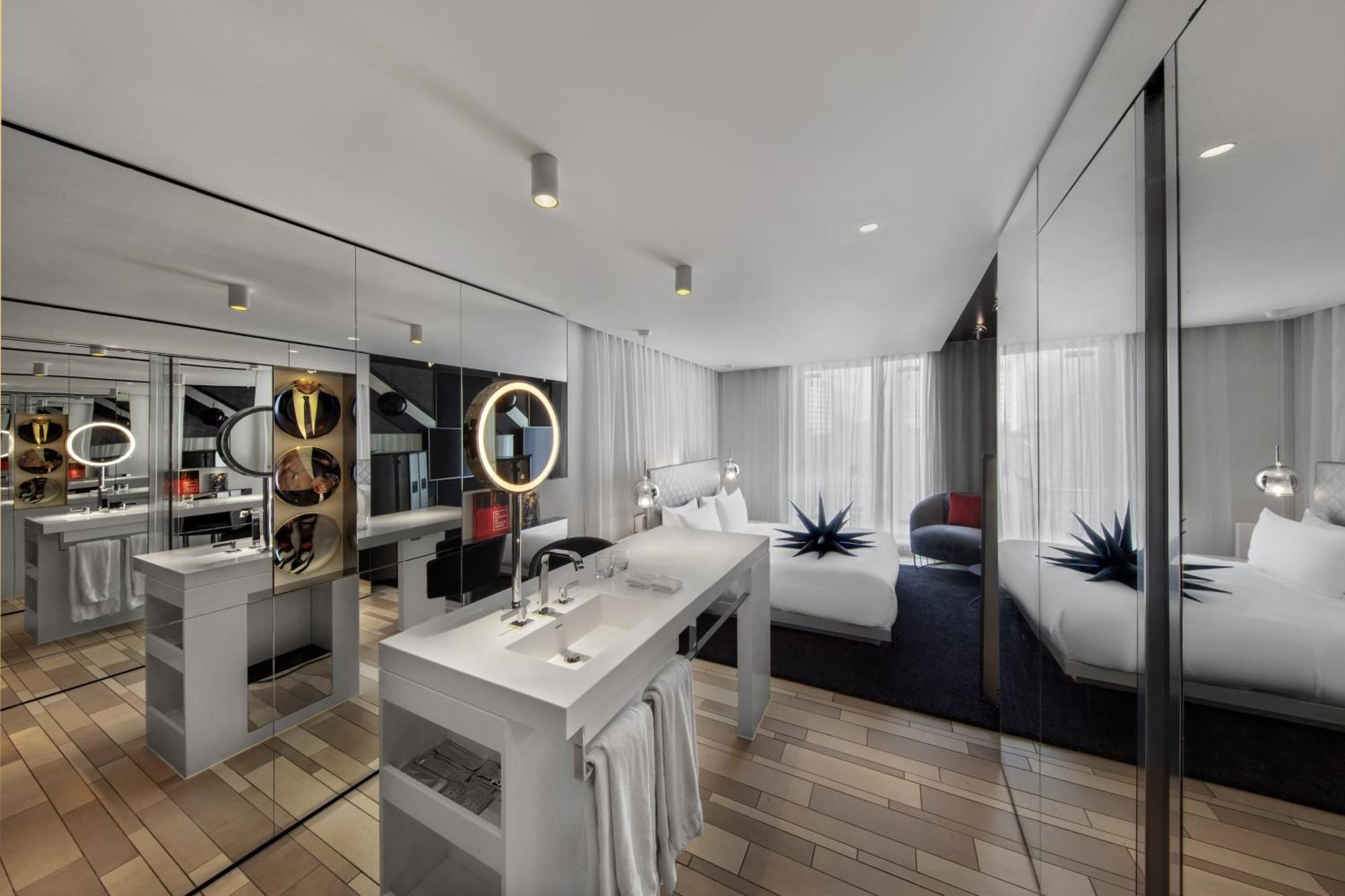 W London Hotel Luaran gambar